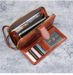 Portefeuille en cuir huilé marron avec emplacements cartes et compartiment pour téléphone