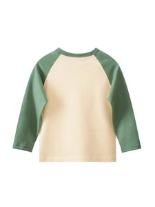 Girls' raglan long sleeve T-shirt with green sleeves and cartoon bear print