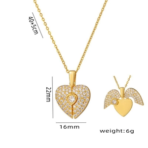 Détail du pendentif ailes de coeur pliable affichant les dimensions et le poids de 6g