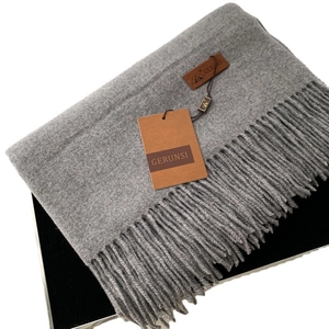 Thick grey cashmere-style tassel scarf for women with brand label and gift box