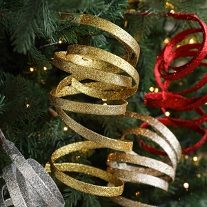 Funkelnde Spiralkunststoffbänder in Gold Rot und Silber für Weihnachtsbaum Dekoration