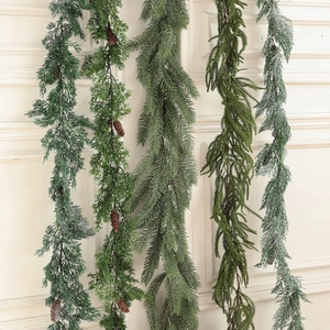 Artificial Christmas Pine Needle Garland Rattan With Pine Cones Snow Flocked Red Berries Holiday Wall Door Decor