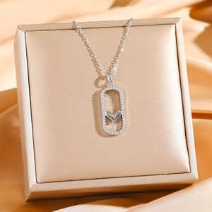 Elegante collana cuore argento con micro-zirconi incastonati in scatola regalo