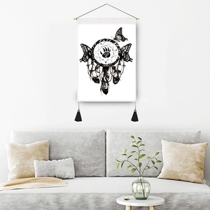 Tapisserie bohème avec imprimé papillon attrape-rêves et tringle de suspension en bois