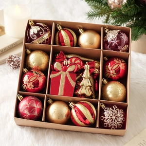 Set de adornos de bolas de Navidad con purpurina roja y dorada en caja de regalo