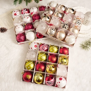 Palle di Natale Set di Decorazioni Appese in Plastica per Feste Natalizie Dipinte Festive Rosso Oro Bianco Motivi Renna Fiocco di Neve Design