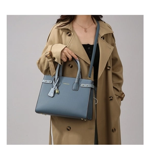 Borsa a mano grigio-blu da donna con trama litchi, lucchetto dorato e dettagli croco