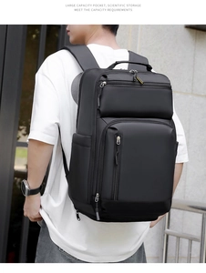Vue détaillée du sac à dos d'affaires étanche avec grande capacité et poches de rangement