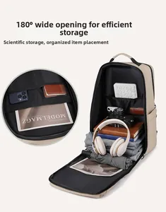 Détail de l'ouverture à 180 degrés du sac à dos business montrant les compartiments