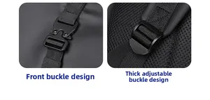 Vue détaillée de la boucle avant rapide et du fermoir ajustable sur le sac à dos noir