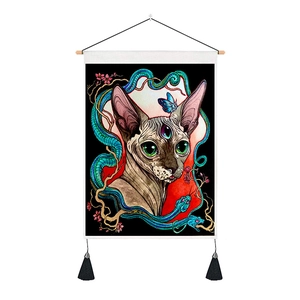 Detail der Mystery Sphinx Katze Wandbild mit blauen Schlangen, Schmetterlingen und Quasten