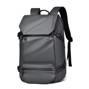 Grand sac à dos de voyage gris anthracite en tissu imperméable avec design multi-poches pratique