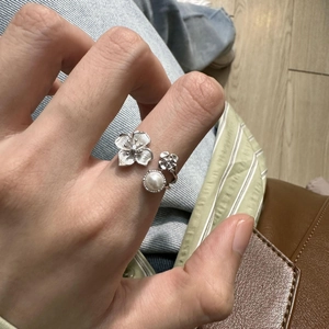 Retro Flower Artificial Pearl Open Ring Brushed Copper Adjustable Floral Finger Jewelry For Women Elegant Light Luxury Style