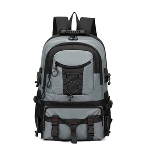 Taktischer Outdoor-Wanderrucksack mit modularem Fassungsvermögen und grauem Tarnmuster
