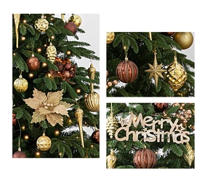 Details von luxuriösem champagnergoldenem und bronzenem Christbaumschmuck
