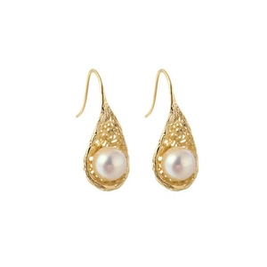 Elegant gold woven mesh teardrop earrings featuring a round white pearl on white background