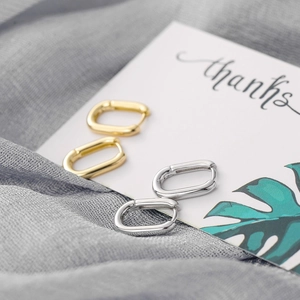 Boucles D'oreilles Créoles Elliptiques Géométriques Cuivre Plaqué Platine Minimalistes Boucles D'oreilles En Forme De U Bijoux De Mode Pour Femmes