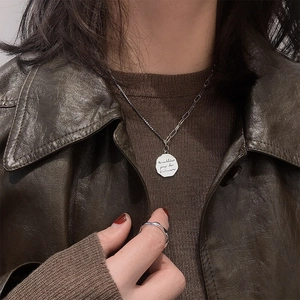 Asymmetric Chain Necklace Women Silver Plated Irregular Octagonal Disc Pendant French Script Engraved Geometric Jewelry
