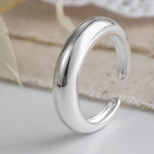 Minimalistischer S925 Sterlingsilber Ring, verstellbar mit glänzend polierter Oberfläche