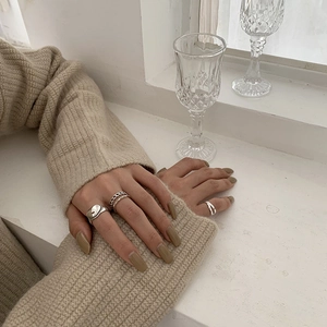 Set di anelli in argento sterling S925 con texture a catena e anello a sigillo a cuore