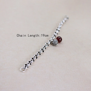 Retro Thai-Silber Armband mit rotem Achat und Glockenanhänger, Kettenlänge 19 cm