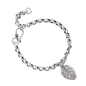 Vintage S925 sterling silver chain bracelet featuring a detailed leaf charm and hook clasp