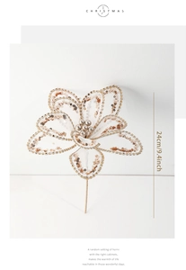 Detailansicht einer 24cm goldenen Weihnachtsblume aus Netzstoff mit Pailletten und Perlen