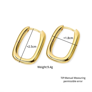 Minimalist gold-plated rectangular hoop earrings with dimensions 2.5cm by 1.8cm