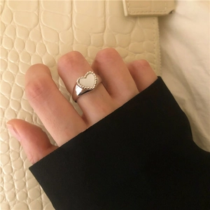 Minimalist S925 silver open heart ring with white shell inlay and beaded metal edges