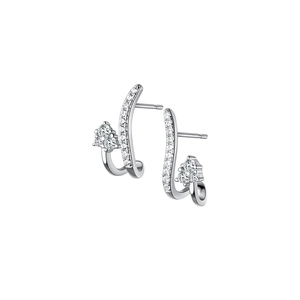 Boucles d'oreilles incurvées en argent avec cristaux brillants pour un style minimaliste