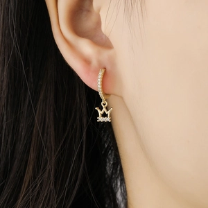 Chic 925 silver crown earrings with gold finish and micro-pave cubic zirconia crystals