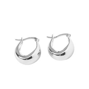 Detailed view of S925 sterling silver stamp on the polished U-shaped teardrop earring