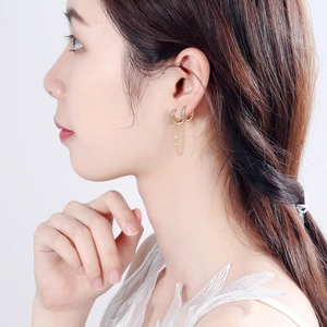 Boucles d'oreilles doubles S925 avec chaîne et cristaux bleu clair dorés