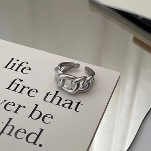 Anello aperto a maglia cubana argento con un design hip-hop minimalista regolabile