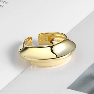Macro detail of gold plated S925 sterling silver ring showing the internal hallmark