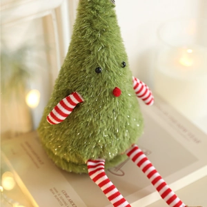 Simpatica bambola a forma di albero di Natale in peluche verde per decorazioni festive