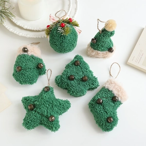 Ornements Suspendus De Noël En Peluche Sherpa Avec Cloches En Métal Arbres Étoiles Bas Moufles Pour Décoration De Fête Style Rustique