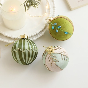 Boules de Noël de 8 cm avec velours, perles et paillettes pour décoration de sapin festive