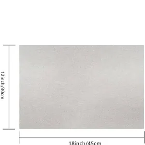 Lots de 4 sets de table en lin gris avec texture et dimensions 30x45 centimètres