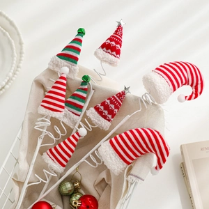 Pluche kerstmuts prikkers met spiraaldraad voor feest- en kerstboomdecoratie