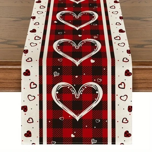 Chemin de table en lin avec motif écossais rouge et cœurs pour décoration de table