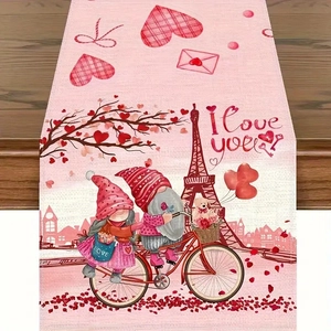 Détail de chemin de table en lin avec gnomes romantiques de la Saint-Valentin et motifs