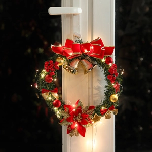 Couronne de Noël de 30 cm avec nœud rouge, cloches dorées, baies et lumières LED chaudes