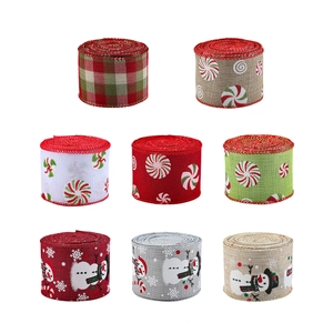 Set van acht kerstlinten van jute met sneeuwpop- en snoeppatronen voor decoratieve strikken