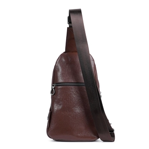 Sac bandoulière homme en cuir tanné végétal marron foncé avec sangle en tissu