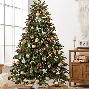 Luxuriöser 1,8m-2,1m PE Weihnachtsbaum mit champagner-goldenen Ornamenten und LED-Lichtern