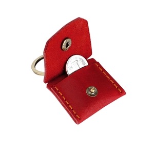 Porte-clés mini porte-monnaie en cuir rouge avec bouton-pression en métal vintage