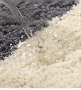 Detailaufnahme der dicken Mikrofasermattenfasern mit schneller Wasseraufnahme