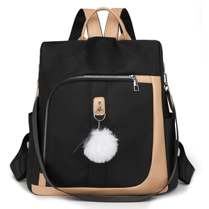 Zaino antifurto alla moda da donna in nero e kaki ad alta capacità con ciondolo di peluche