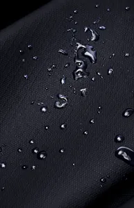 Dettaglio del tessuto Oxford idrorepellente per zaino da uomo per affari e viaggi